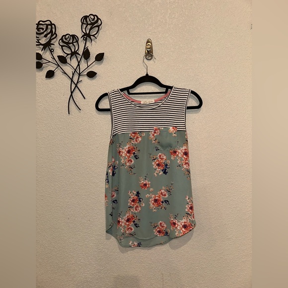 Rewind Mixed Media Stripe And Floral Tank Front Pocket Size Large - Picture 1 of 8